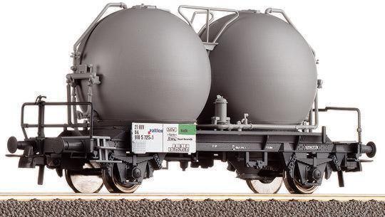 Silo car "RAILION"<br /><a href='images/pictures/Roco/66460.jpg' target='_blank'>Full size image</a>